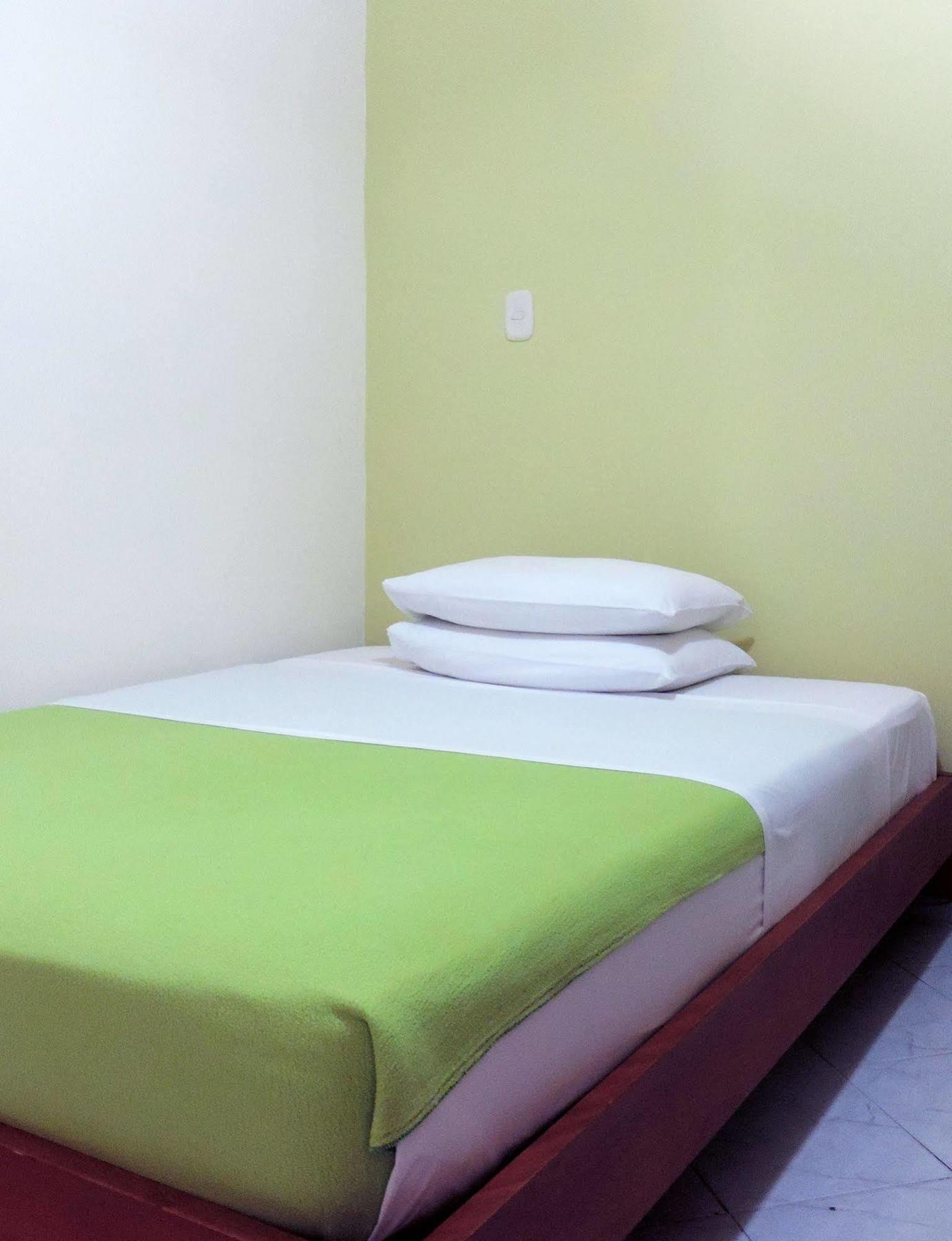 Casa Portico Hotel Меделин Екстериор снимка