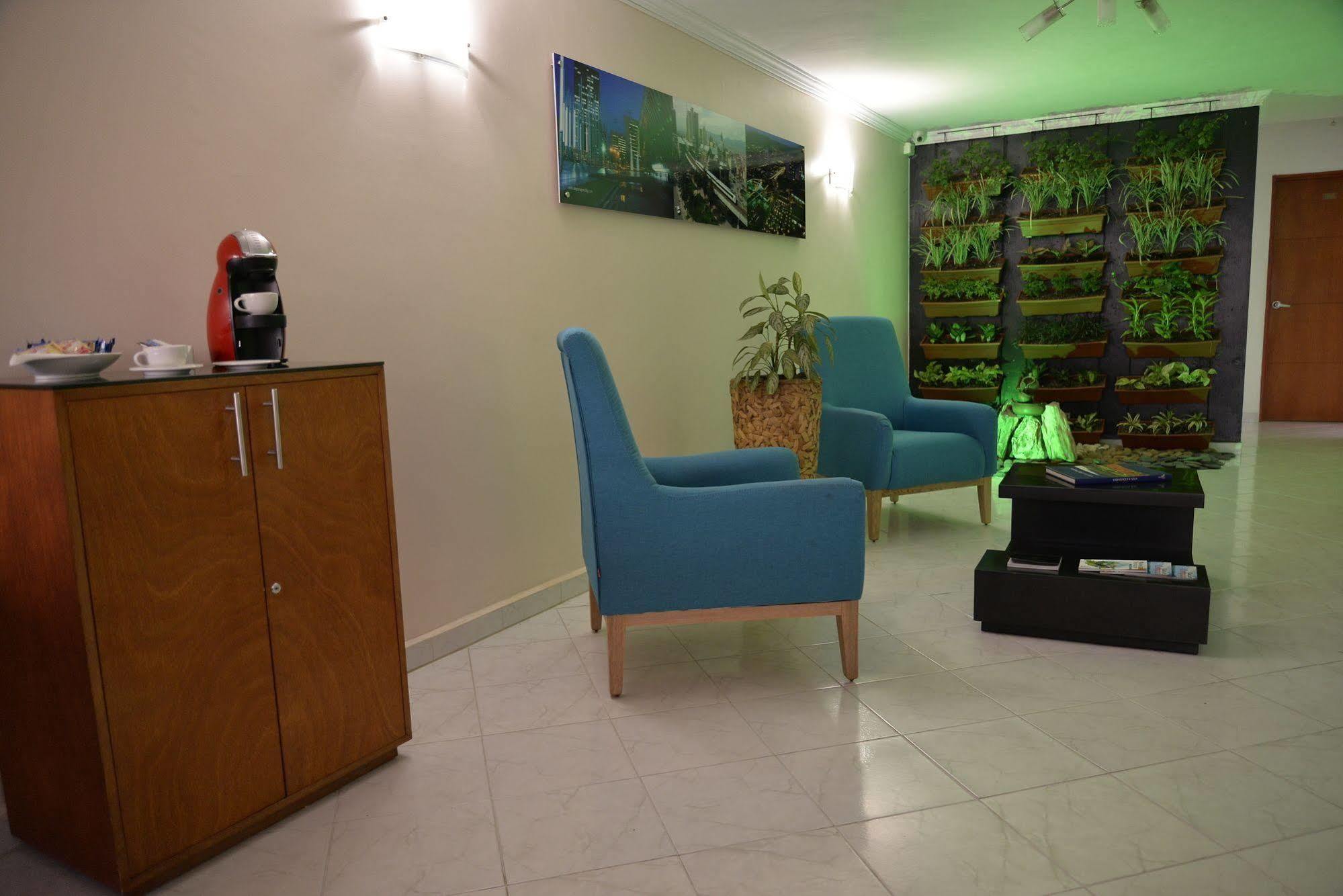 Casa Portico Hotel Меделин Екстериор снимка